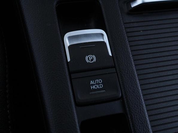 Volkswagen Passat B8 с пробегом 2016 года, цена 2 350 000 рублей, 115000 км, универсал, Автокод Объявления