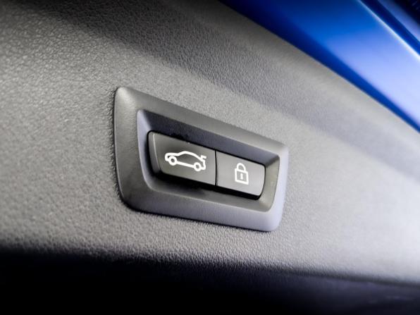 BMW 1 серии III (F40) с пробегом 2019 года, цена 3 150 000 рублей, 107221 км, хэтчбек, Автокод Объявления