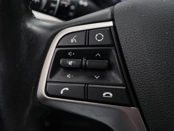 Hyundai Solaris II с пробегом 2019 года, цена 1 450 000 рублей, 68217 км, седан, Автокод Объявления