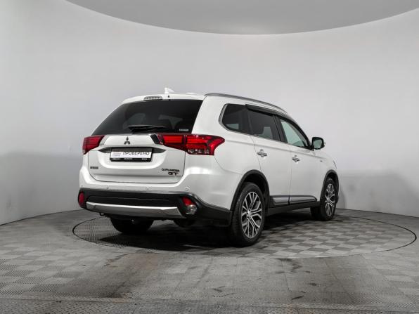 Mitsubishi Outlander III Рестайлинг 2 с пробегом 2017 года, цена 2 100 000 рублей, 165522 км, внедорожник, Автокод Объявления