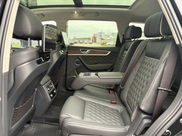 Hongqi HS7 I с пробегом 2023 года, цена 3 295 000 рублей, 74000 км, внедорожник, Автокод Объявления