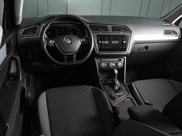 Volkswagen Tiguan II с пробегом 2017 года, цена 2 349 000 рублей, 191443 км, внедорожник, Автокод Объявления