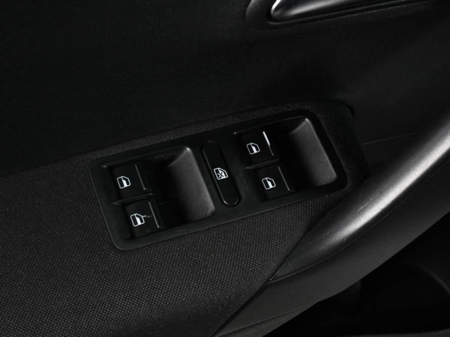 Volkswagen Polo V Рестайлинг Ростов-на-Дону  - изображение 15
