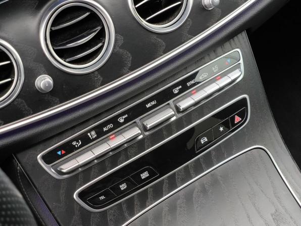 Mercedes-Benz E-Класс V (W213 S213 C238) Рестайлинг с пробегом 2021 года, цена 4 450 000 рублей, 45941 км, седан, Автокод Объявления