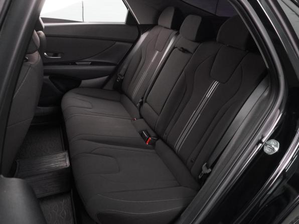 Hyundai Elantra VII (CN7) с пробегом 2021 года, цена 2 069 000 рублей, 114977 км, седан, Автокод Объявления