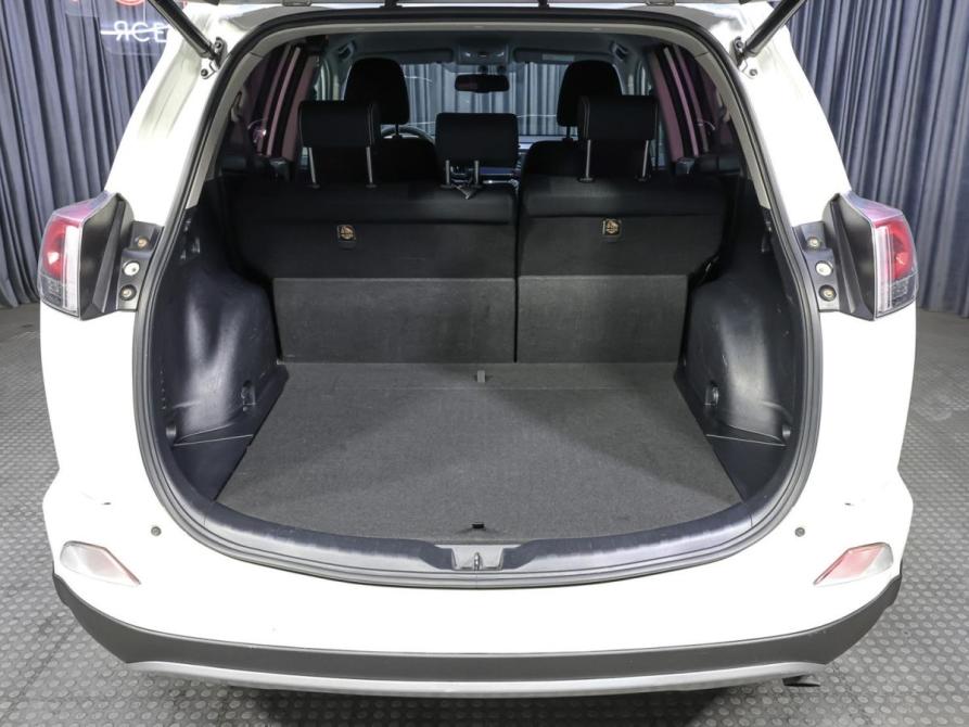 Toyota RAV4 IV (XA40) Рестайлинг Москва  - изображение 11
