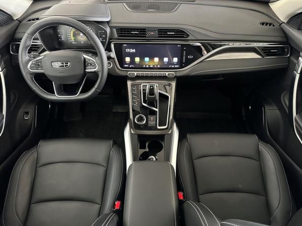 Geely Atlas Pro с пробегом 2024 года, цена 2 385 000 рублей, 15068 км, внедорожник, Автокод Объявления