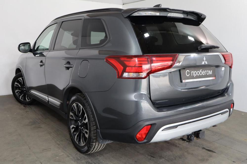 Mitsubishi Outlander III Рестайлинг 3 Санкт-Петербург  - изображение 4