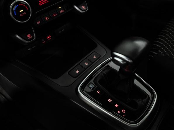 Kia Rio IV с пробегом 2018 года, цена 1 369 700 рублей, 62204 км, седан, Автокод Объявления
