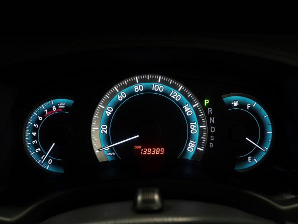 Toyota ISis I Рестайлинг с пробегом 2010 года, цена 1 270 000 рублей, 139389 км, компактвэн, Автокод Объявления
