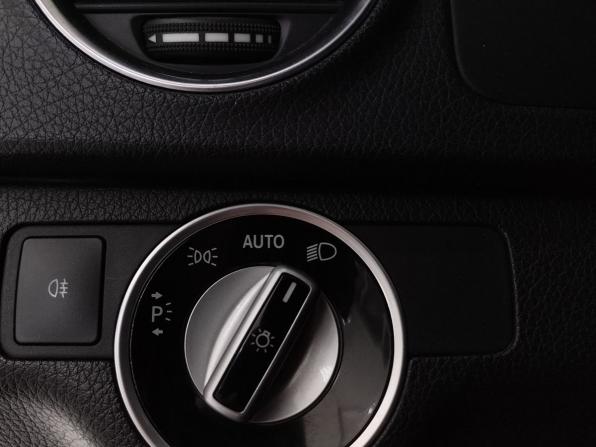 Mercedes-Benz C-Класс III (W204) Рестайлинг с пробегом 2012 года, цена 1 700 000 рублей, 177285 км, седан, Автокод Объявления