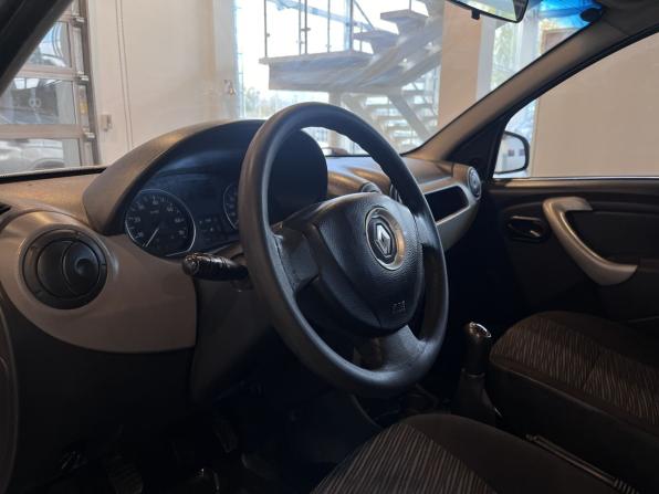 Renault Sandero I с пробегом 2013 года, цена 570 000 рублей, 120053 км, хэтчбек, Автокод Объявления