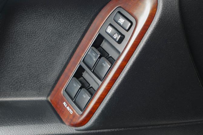 Toyota Land Cruiser Prado 150 Series Рестайлинг 1 с пробегом 2016 года, цена 4 119 000 рублей, 185000 км, внедорожник, Автокод Объявления