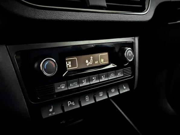 Volkswagen Polo VI с пробегом 2021 года, цена 1 490 000 рублей, 72800 км, лифтбек, Автокод Объявления