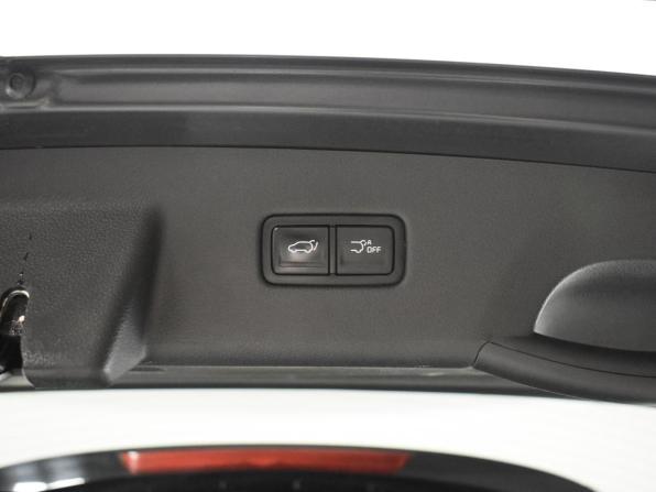 Kia Carnival IV с пробегом 2021 года, цена 3 789 900 рублей, 133218 км, минивэн, Автокод Объявления