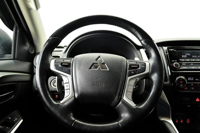 Mitsubishi Pajero Sport III с пробегом 2018 года, цена 3 099 000 рублей, 89000 км, внедорожник, Автокод Объявления
