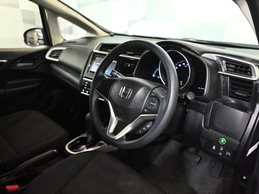Honda Fit III Рестайлинг Екатеринбург  - изображение 12