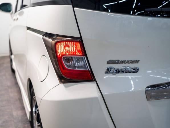 Honda Freed I с пробегом 2010 года, цена 1 035 000 рублей, 156283 км, компактвэн, Автокод Объявления