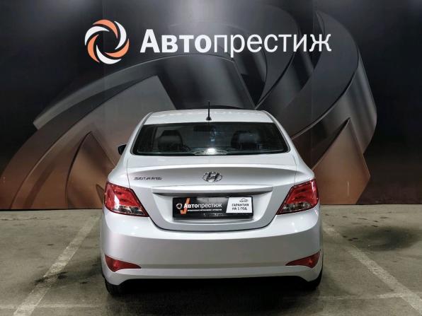 Hyundai Solaris I Рестайлинг с пробегом 2016 года, цена 800 000 рублей, 101322 км, седан, Автокод Объявления