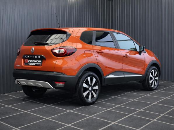 Renault Kaptur I с пробегом 2016 года, цена 1 267 000 рублей, 147112 км, внедорожник, Автокод Объявления