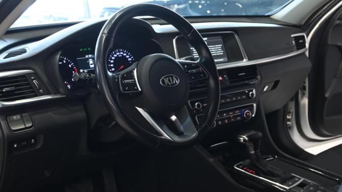 Kia Optima IV Рестайлинг с пробегом 2020 года, цена 2 335 000 рублей, 96170 км, седан, Автокод Объявления