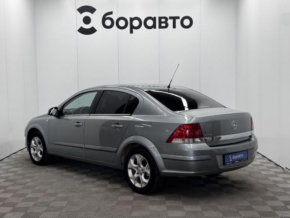 Opel Astra H Рестайлинг с пробегом 2012 года, цена 695 000 рублей, 140094 км, седан, Автокод Объявления