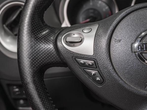 Nissan Juke I с пробегом 2012 года, цена 940 000 рублей, 121467 км, внедорожник, Автокод Объявления
