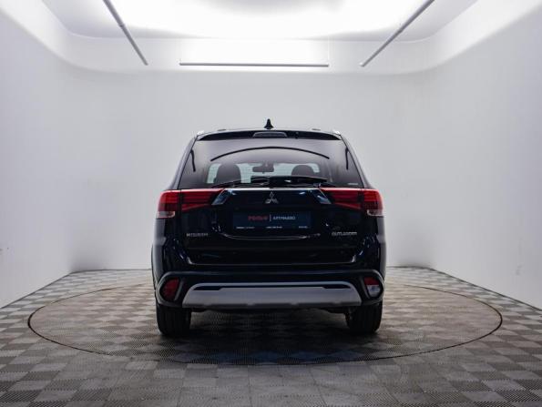 Mitsubishi Outlander III Рестайлинг 3 с пробегом 2019 года, цена 1 845 000 рублей, 216779 км, внедорожник, Автокод Объявления