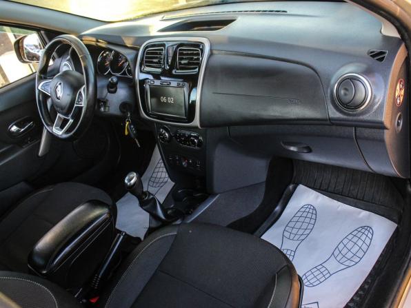 Renault Logan II Рестайлинг с пробегом 2020 года, цена 1 005 900 рублей, 98206 км, седан, Автокод Объявления
