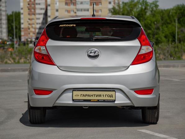 Hyundai Solaris I с пробегом 2014 года, цена 600 000 рублей, 247800 км, хэтчбек, Автокод Объявления