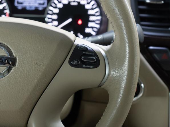 Nissan Pathfinder IV с пробегом 2016 года, цена 2 679 000 рублей, 48755 км, внедорожник, Автокод Объявления