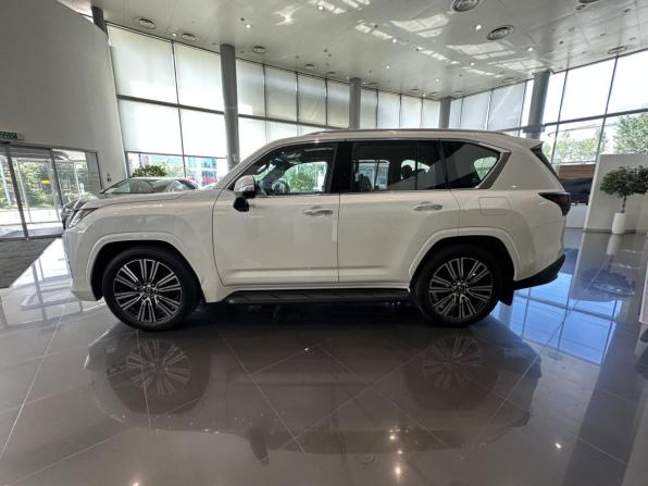 Lexus LX IV с пробегом 2025 года, цена 18 797 000 рублей, 47 км, внедорожник, Автокод Объявления