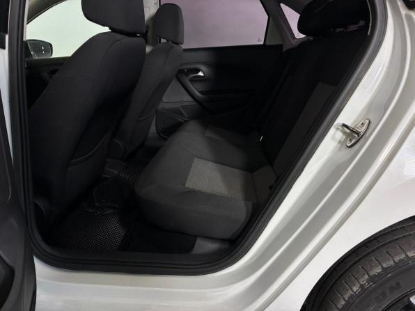 Volkswagen Polo V с пробегом 2014 года, цена 720 000 рублей, 116879 км, седан, Автокод Объявления