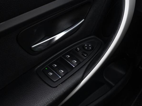 BMW 3 серии VI (F3x) Рестайлинг с пробегом 2018 года, цена 1 989 000 рублей, 127210 км, седан, Автокод Объявления