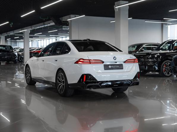 BMW 5 серии VIII (G60/G61/G68) с пробегом 2025 года, цена 6 750 000 рублей, 11427 км, седан, Автокод Объявления