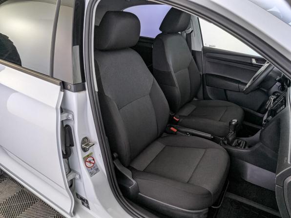 Skoda Rapid I Рестайлинг с пробегом 2019 года, цена 840 000 рублей, 218350 км, лифтбек, Автокод Объявления