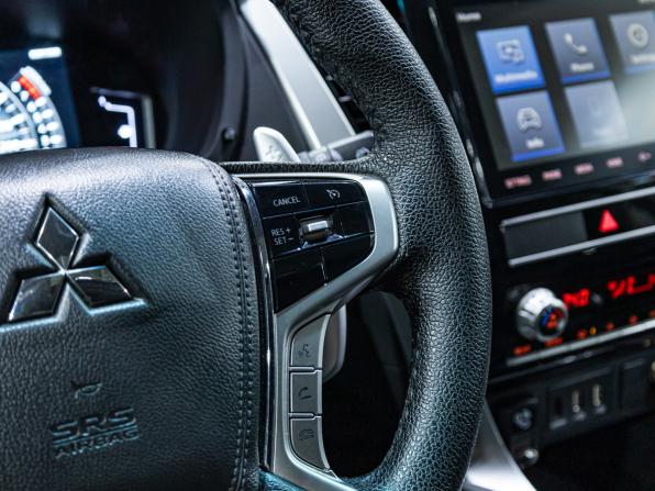 Mitsubishi Montero Sport III Рестайлинг с пробегом 2022 года, цена 3 700 000 рублей, 52419 км, внедорожник, Автокод Объявления