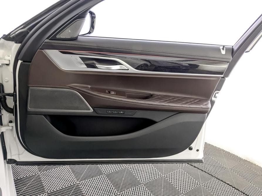 BMW 7 серии VI (G11/G12) Рестайлинг Москва  - изображение 27