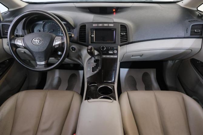 Toyota Venza I с пробегом 2010 года, цена 1 689 000 рублей, 140000 км, внедорожник, Автокод Объявления