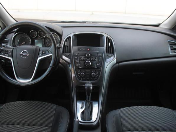 Opel Astra J с пробегом 2012 года, цена 510 000 рублей, 172561 км, хэтчбек, Автокод Объявления