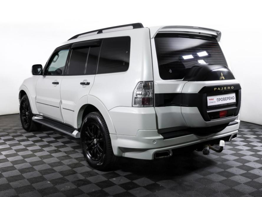 Mitsubishi Pajero IV Рестайлинг 2 Москва  - изображение 7