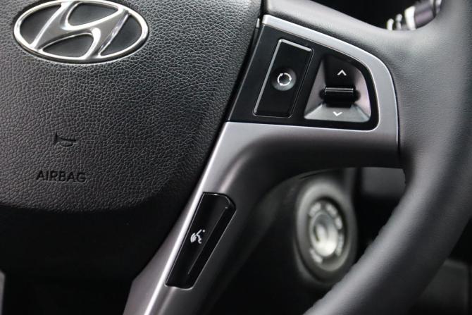 Hyundai Solaris I Рестайлинг с пробегом 2015 года, цена 825 250 рублей, 117076 км, хэтчбек, Автокод Объявления