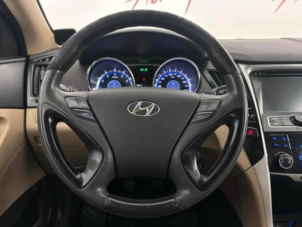 Hyundai Sonata VI (YF) с пробегом 2010 года, цена 649 000 рублей, 318803 км, седан, Автокод Объявления
