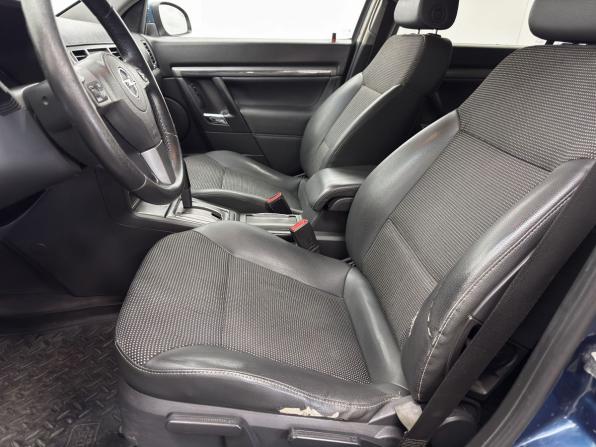 Opel Vectra C Рестайлинг с пробегом 2006 года, цена 499 000 рублей, 262672 км, седан, Автокод Объявления