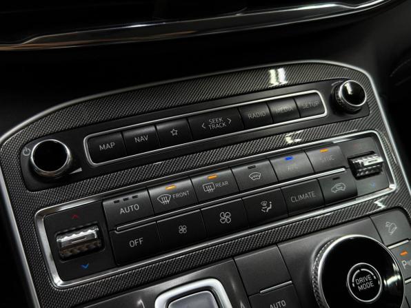 Hyundai Santa Fe IV Рестайлинг с пробегом 2021 года, цена 3 250 000 рублей, 114114 км, внедорожник, Автокод Объявления