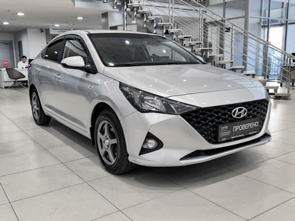 Hyundai Solaris II Рестайлинг с пробегом 2020 года, цена 1 350 000 рублей, 88189 км, седан, Автокод Объявления
