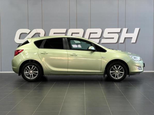 Opel Astra J с пробегом 2011 года, цена 750 000 рублей, 98668 км, хэтчбек, Автокод Объявления