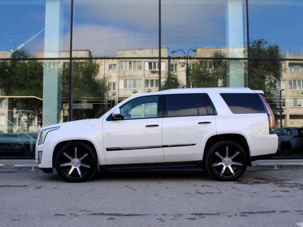 Cadillac Escalade IV с пробегом 2016 года, цена 3 695 000 рублей, 112162 км, внедорожник, Автокод Объявления