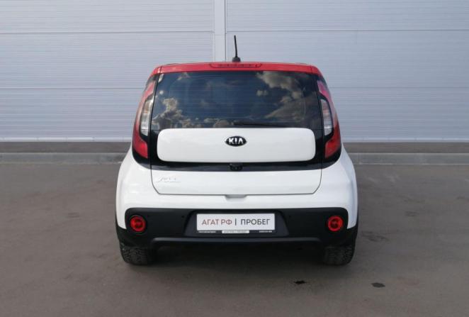 Kia Soul II Рестайлинг с пробегом 2018 года, цена 1 750 000 рублей, 56000 км, хэтчбек, Автокод Объявления