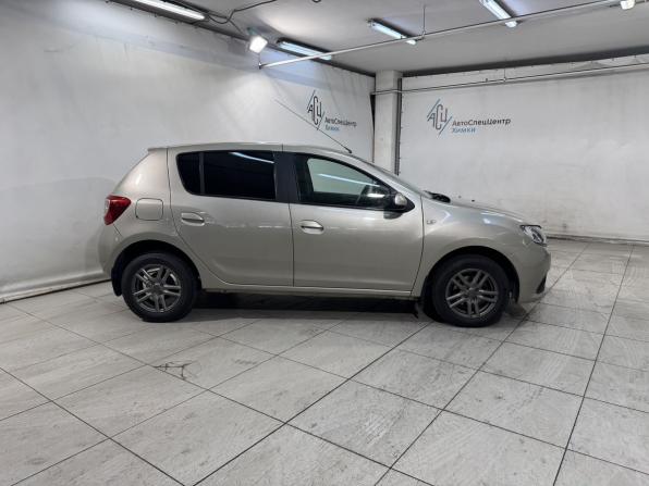 Renault Sandero II с пробегом 2014 года, цена 759 800 рублей, 128000 км, хэтчбек, Автокод Объявления